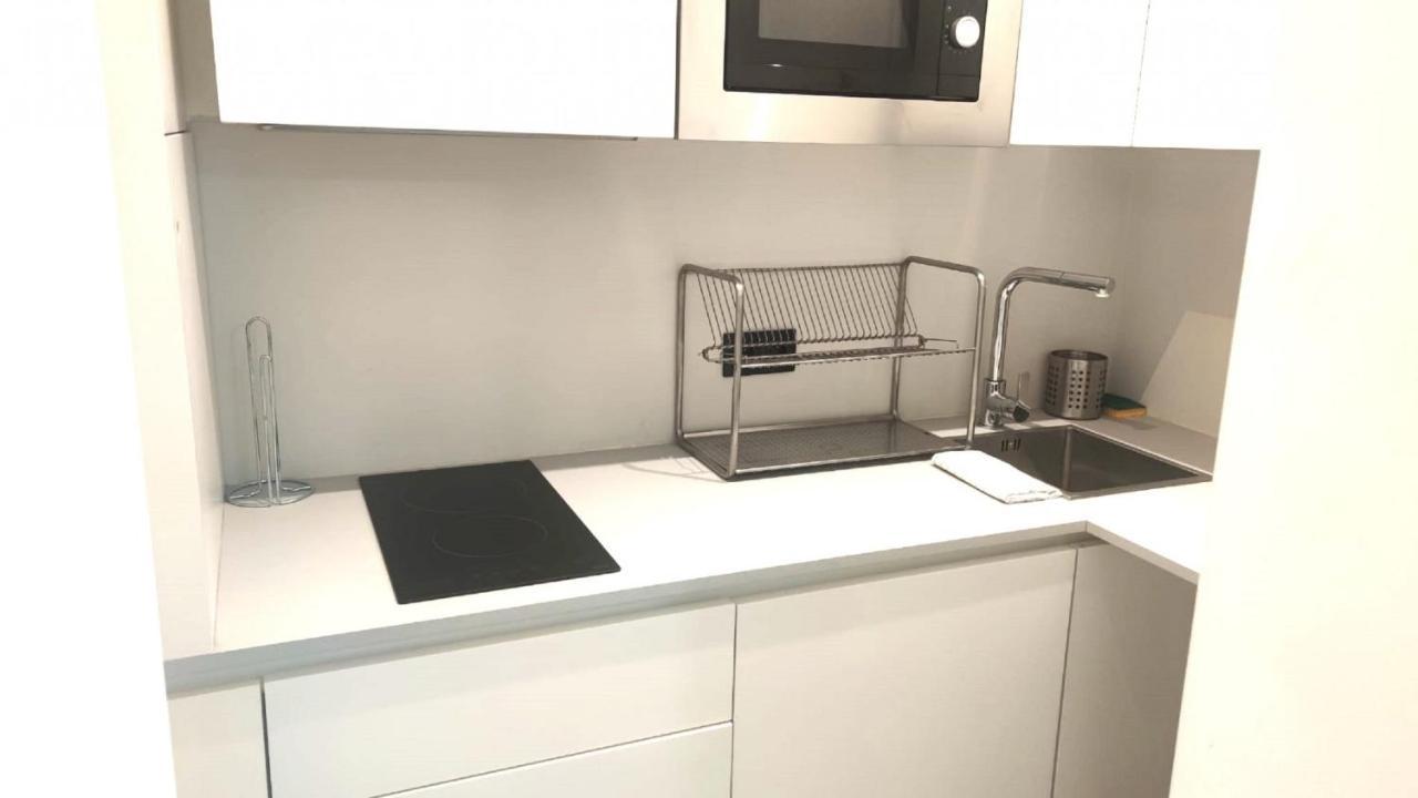 Appartement Baie Des Anges Proche 102 *